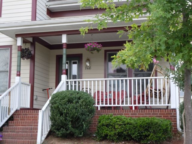 708  INTEGRITY OAKS DR, GREENSBORO, NC 27401 