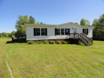 60 Surrey Ln, Zebulon, NC 27597 
