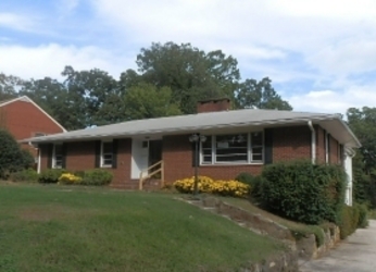 1019 Shamrock Rd, Asheboro, NC 27203 