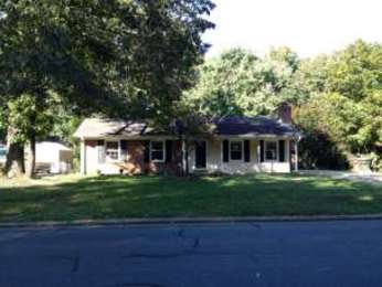 2803 Regents Park Ln., Greensboro, NC 27455 