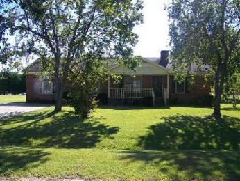 1527 Manchester Dr, Greenville, NC 27834 