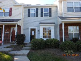 10080 Pergola View Ct, Charlotte, NC 28213 