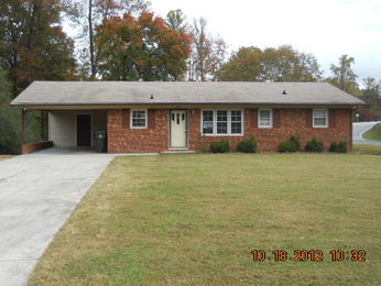 112 Pine Valley Cir, Thomasville, NC 27360 