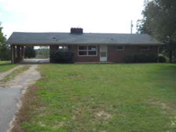 2912 Smithtown Rd, East Bend, NC 27018 