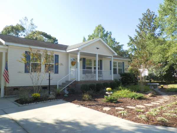 43 Pinestraw Drive, Hampstead, NC 28443 