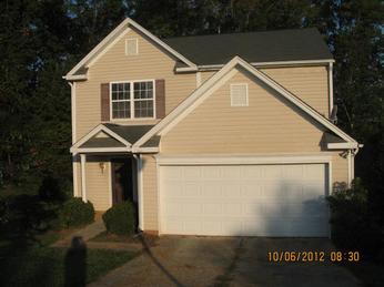 2106 Bennett Woods Ct., Charlotte, NC 28216 