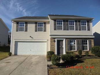 3011 Hunters Creek Ct, Charlotte, NC 28269 