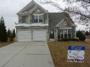 10614 Red Pine Ct, Charlotte, NC 28262 