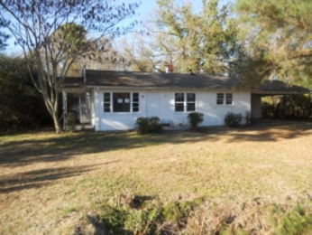201 Thornton Rd, Dunn, NC 28334 