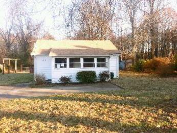 1818 Cedrow Dr, High Point, NC 27260 