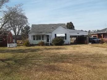 514 S Edenton St, Hertford, NC 27944 