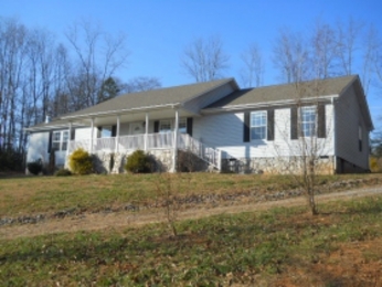 568 York Road, Mount Airy, NC 27030 