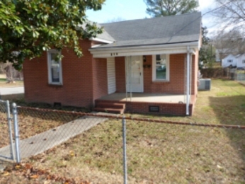 219 N 4th Ave, Mayodan, NC 27027 