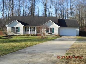 7605 Daltonshire Ct, Oak Ridge, NC 27310 