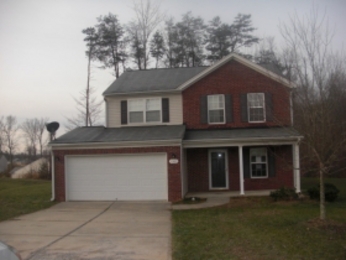 3502 Throughbrook Ct, Greensboro, NC 27405 