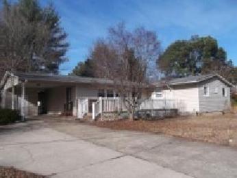 2332 Colgate Dr, Fayetteville, NC 28304 