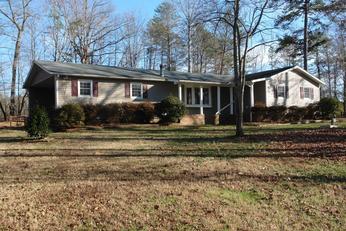 4020 Gatewood Ave, Sophia, NC 27350 