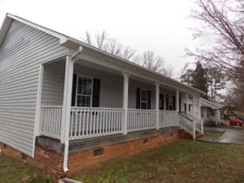 217 Sam Kinley Dr, Thomasville, NC 27360 