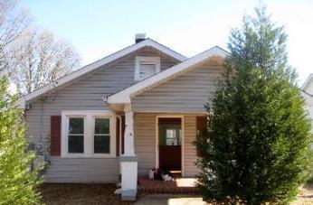 213 N 6th Ave, Mayodan, NC 27027 