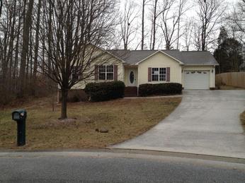 22 Braxton Ln, Thomasville, NC 27360 