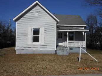 318 S Goff St, Charlotte, NC 28208 