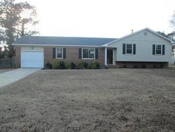 2048 Windlock Dr, Fayetteville, NC 28304 
