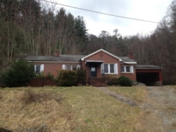 3105 Lake Logan Rd, Canton, NC 28716 