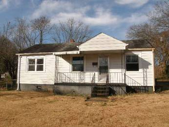 418 18th St Pl SW, Hickory, NC 28602 