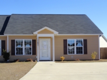 1109b Couples Ct, Greenville, NC 27834 