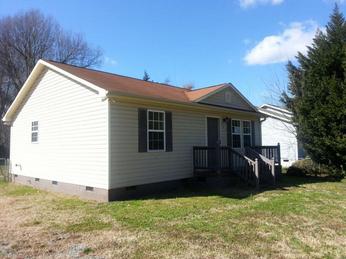 525 Texas Ave, Burlington, NC 27215 