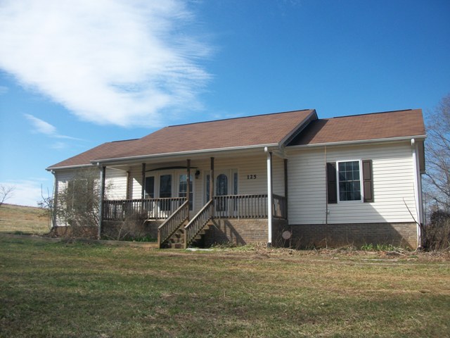 125 Vale Trail, Pinnacle, NC 27043 