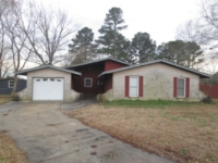 2000 Oakwood Dr, Jacksonville, NC 28546 