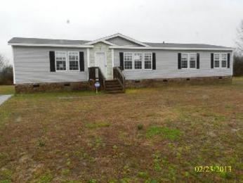 914 Herbert Dr, Kinston, NC 28501 