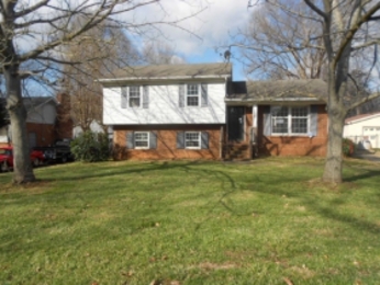 1501 Grovewood Dr, Charlotte, NC 28208 