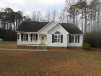 123 Phyllis Dr, Benson, NC 27504 