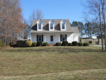 140 Cedarhurst Ln, Franklinton, NC 27525 