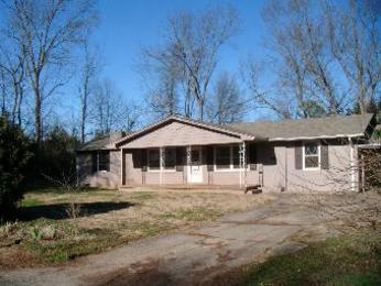 182 Hall Street, Forest City, NC 28043 