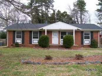 1025 Dunleigh Dr, Charlotte, NC 28214 