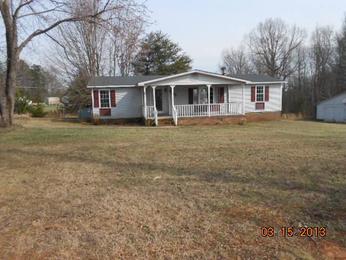 3267 Mansfield Rd, Burlington, NC 27217 