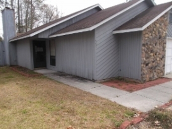 547 Crooked Creek Ct, Fayetteville, NC 28301 