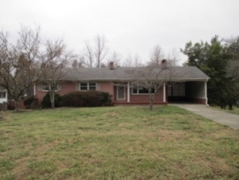 448 Oaklawn Rd, Winston Salem, NC 27107 