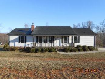 2006 Whitehead Dr, Snow Camp, NC 27349 