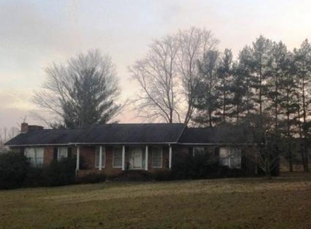 194 Mountain Oak Lane, Hickory, NC 28601 