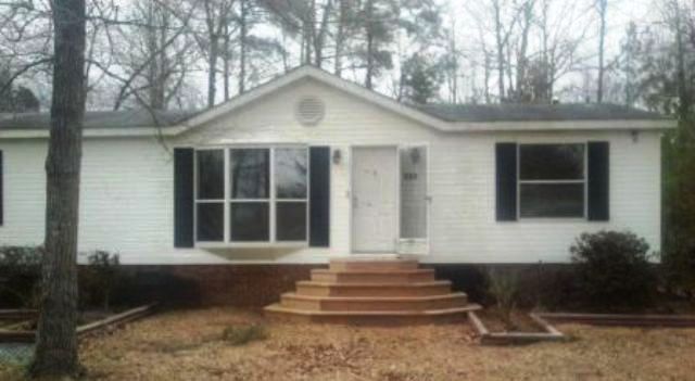 292 Brantham Rd, Burgaw, NC 28425 