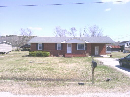 164 Johnny Parker Road, Jacksonville, NC 28540 