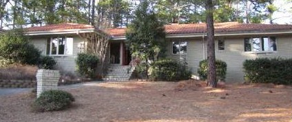 102 Longleaf Dr, West End, NC 27376 