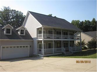 126 Lake Top Ln, Statesville, NC 28677 