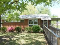 902 Georgia Ave, Thomasville, NC 27360 