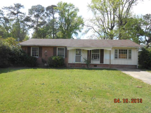 301 Meadow Rd, Goldsboro, NC 27534 