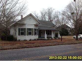 406 Church St, Fairmont, NC 28340 